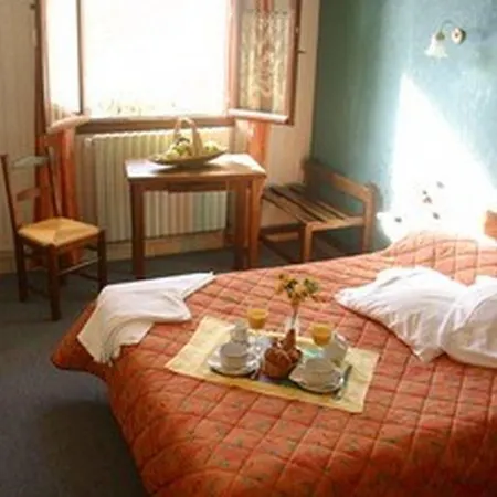 Hotel Au Gai Soleil Du Mont-aiguille 2*